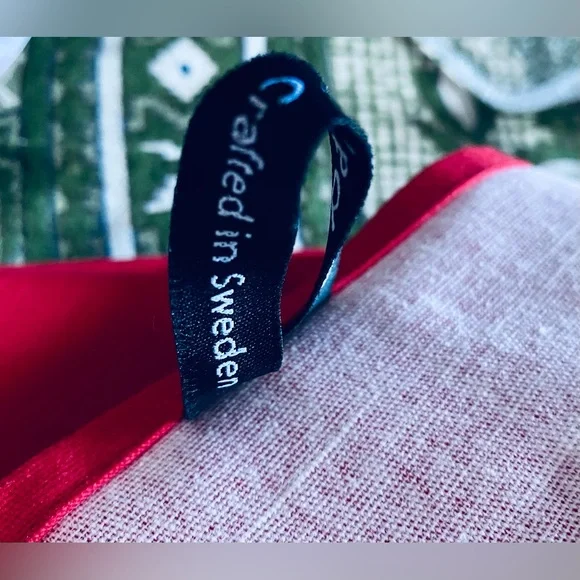 Red With White Daisy Kitchen Towel. New PAPPELINA Sweden, 24x18.5 100% Cotton - Picture 5 of 7